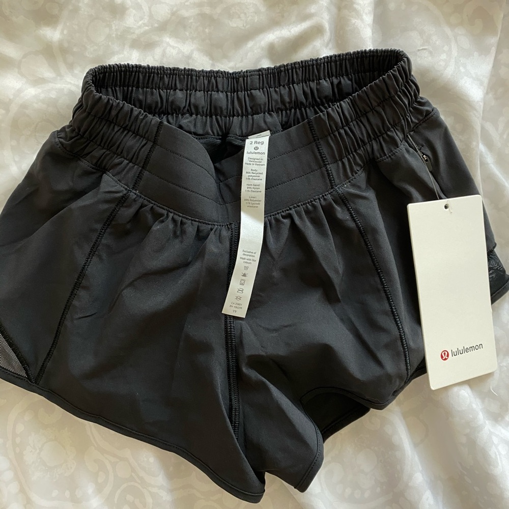 Hotty hot LR short - Lululemon shorts